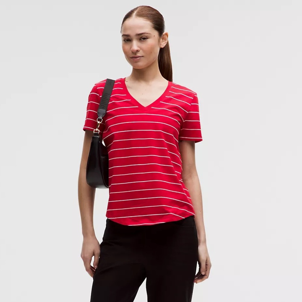 Lululemon Love V Neck Organic Cotton Tee Shirt Size 6